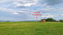 Lądowisko "Nad kościołem" w Lipowej od strony Skrzycznego